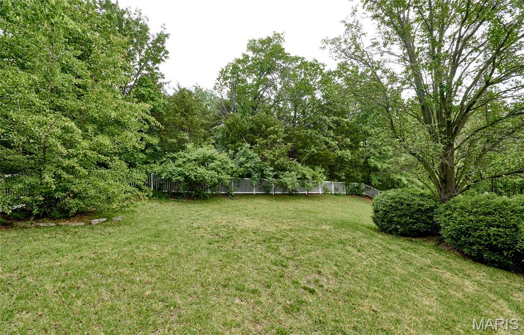 6001 La Chateau Court
