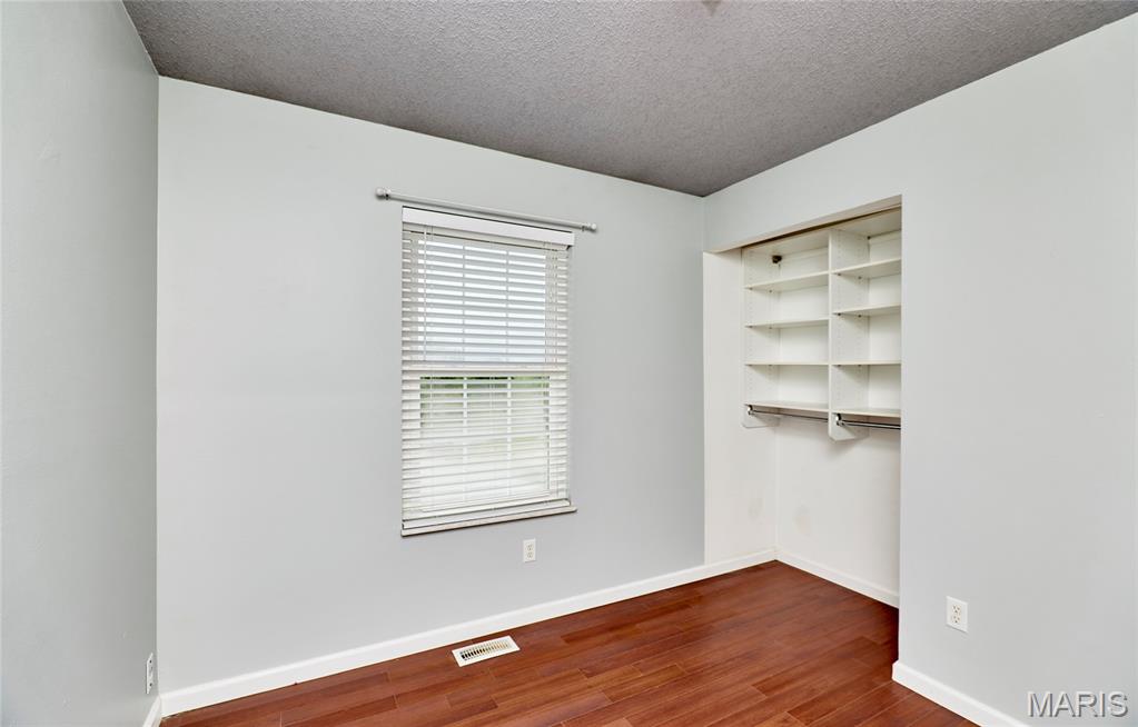 6001 La Chateau Court