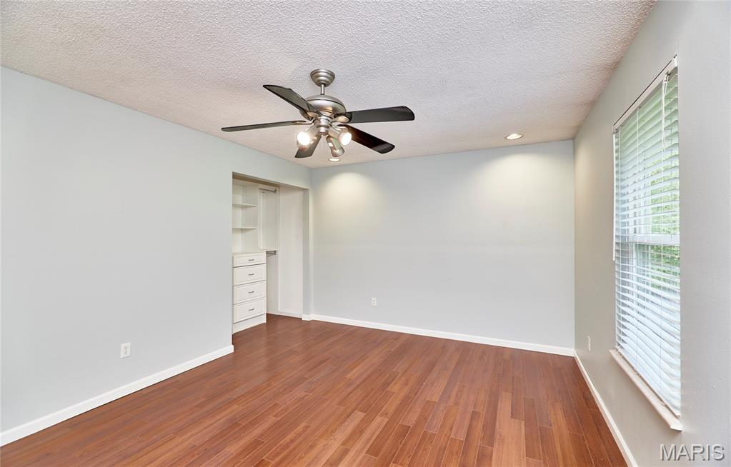 6001 La Chateau Court
