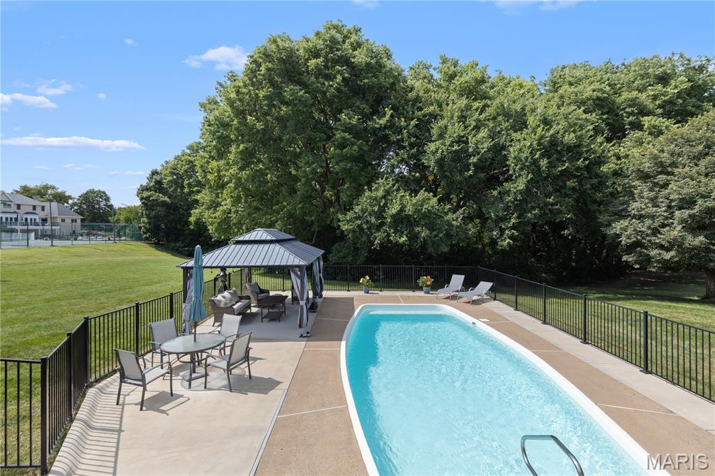 327 Woodmere Drive