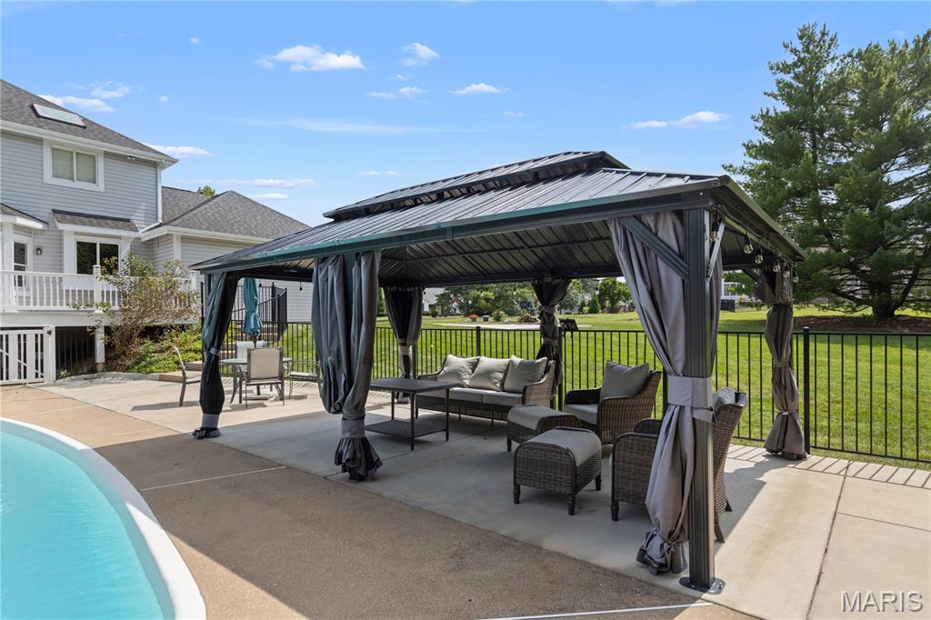 327 Woodmere Drive