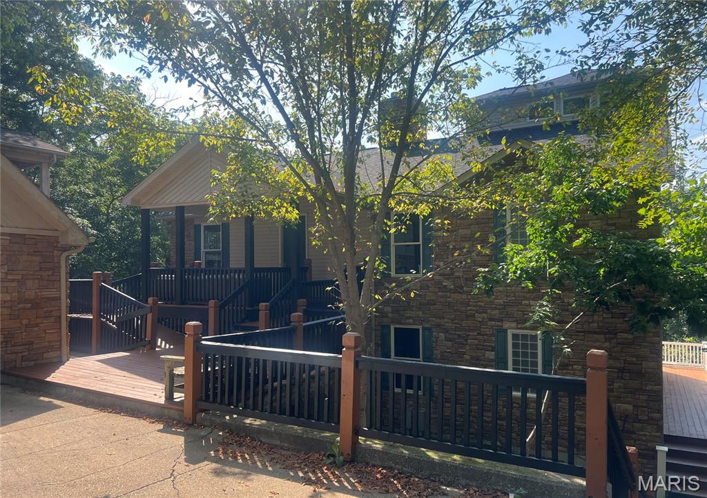 816 W Gray Friar