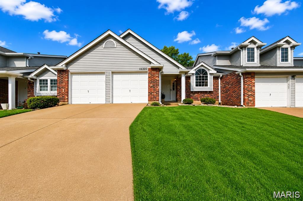 13305 Woodlake Village Court