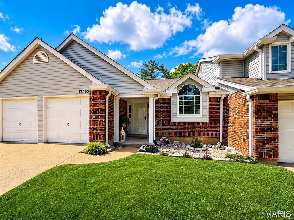 13305 Woodlake Village Court