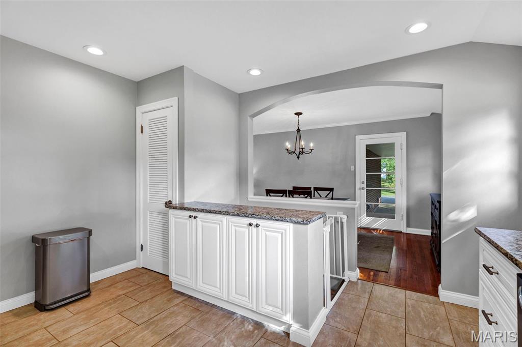 11 Hedgewood Lane