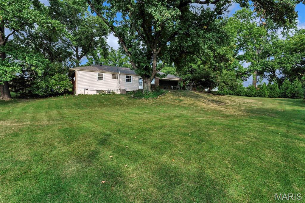 11 Hedgewood Lane