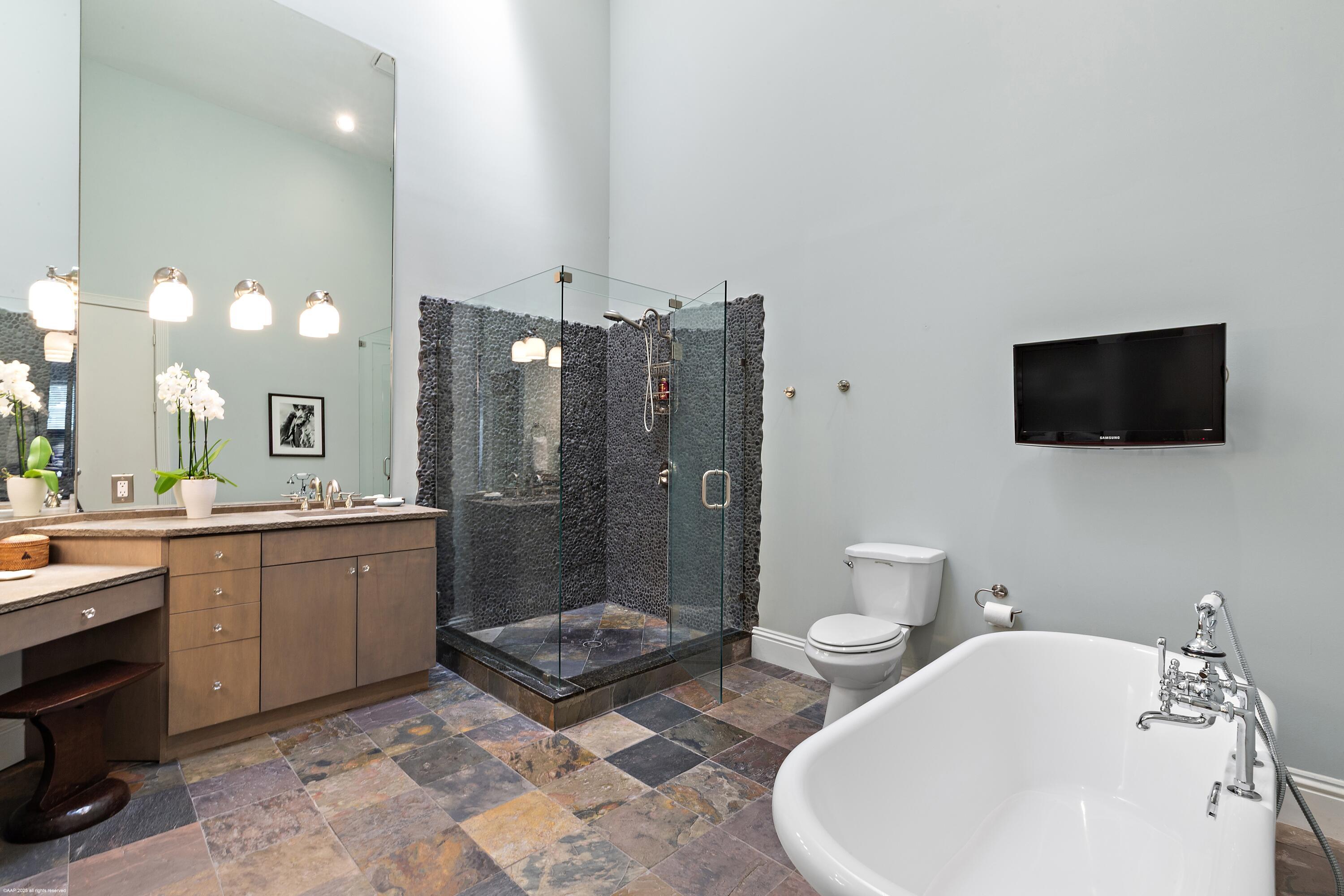 2990 SW Twin Oaks Way