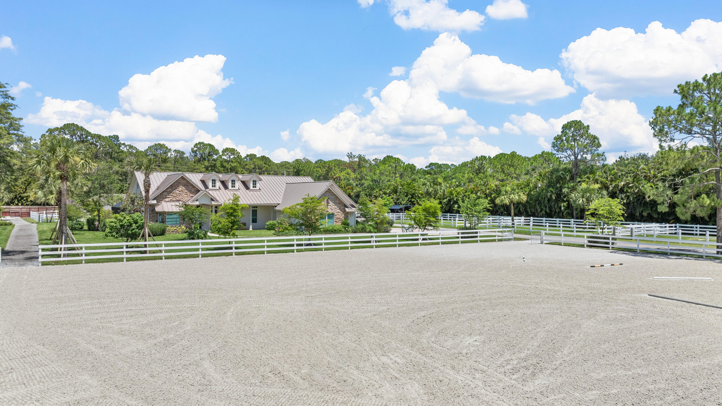 1464 Stallion Drive