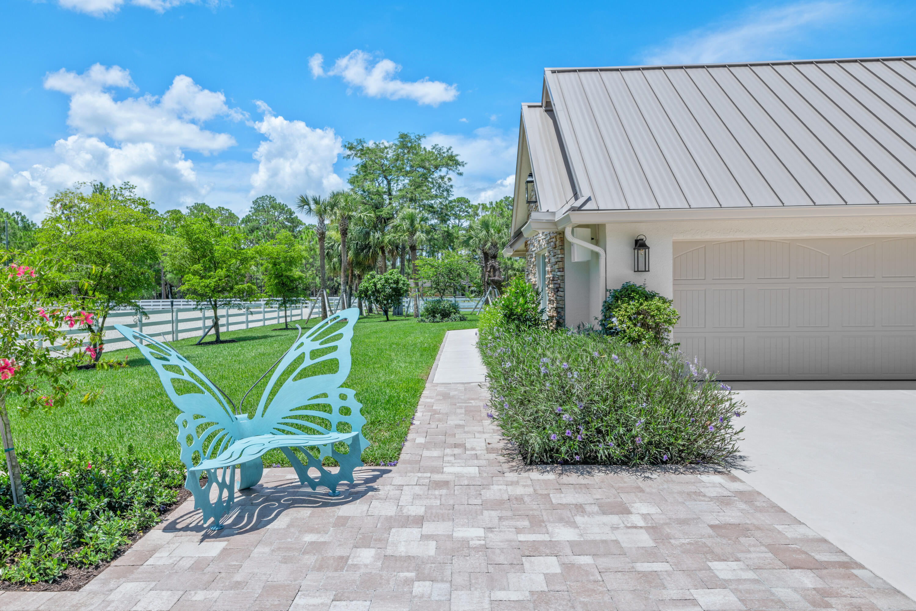 1464 Stallion Drive