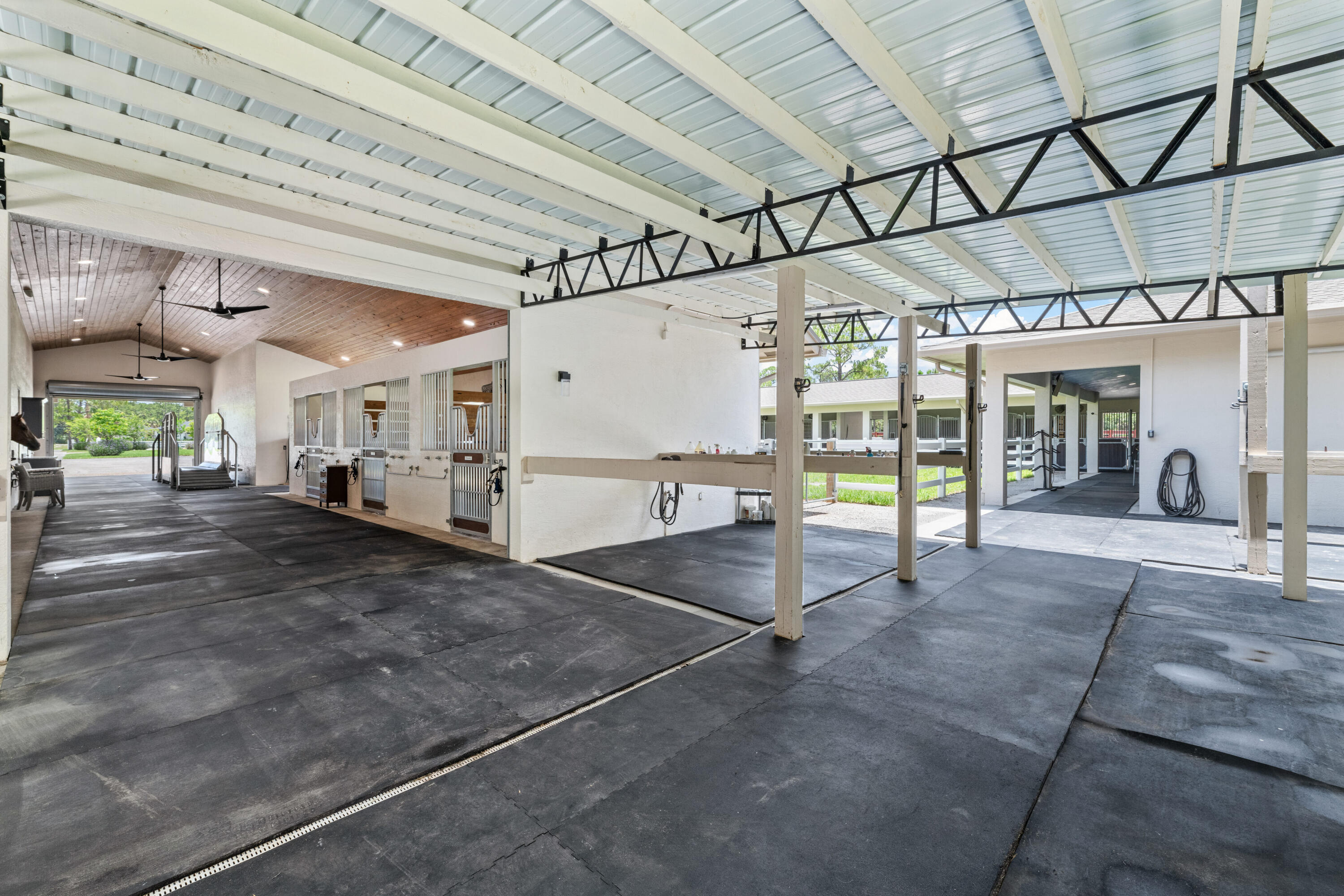 1464 Stallion Drive