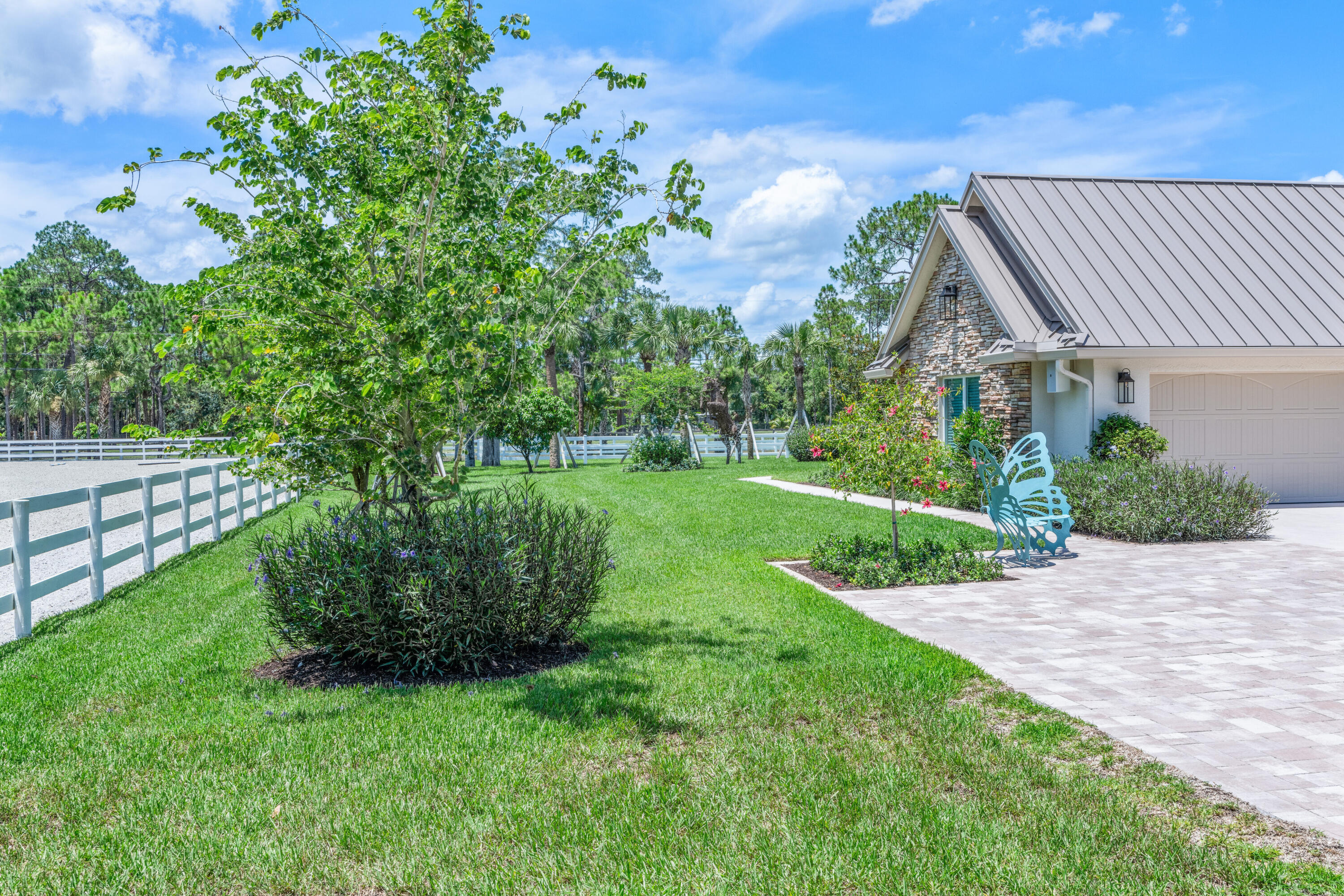 1464 Stallion Drive