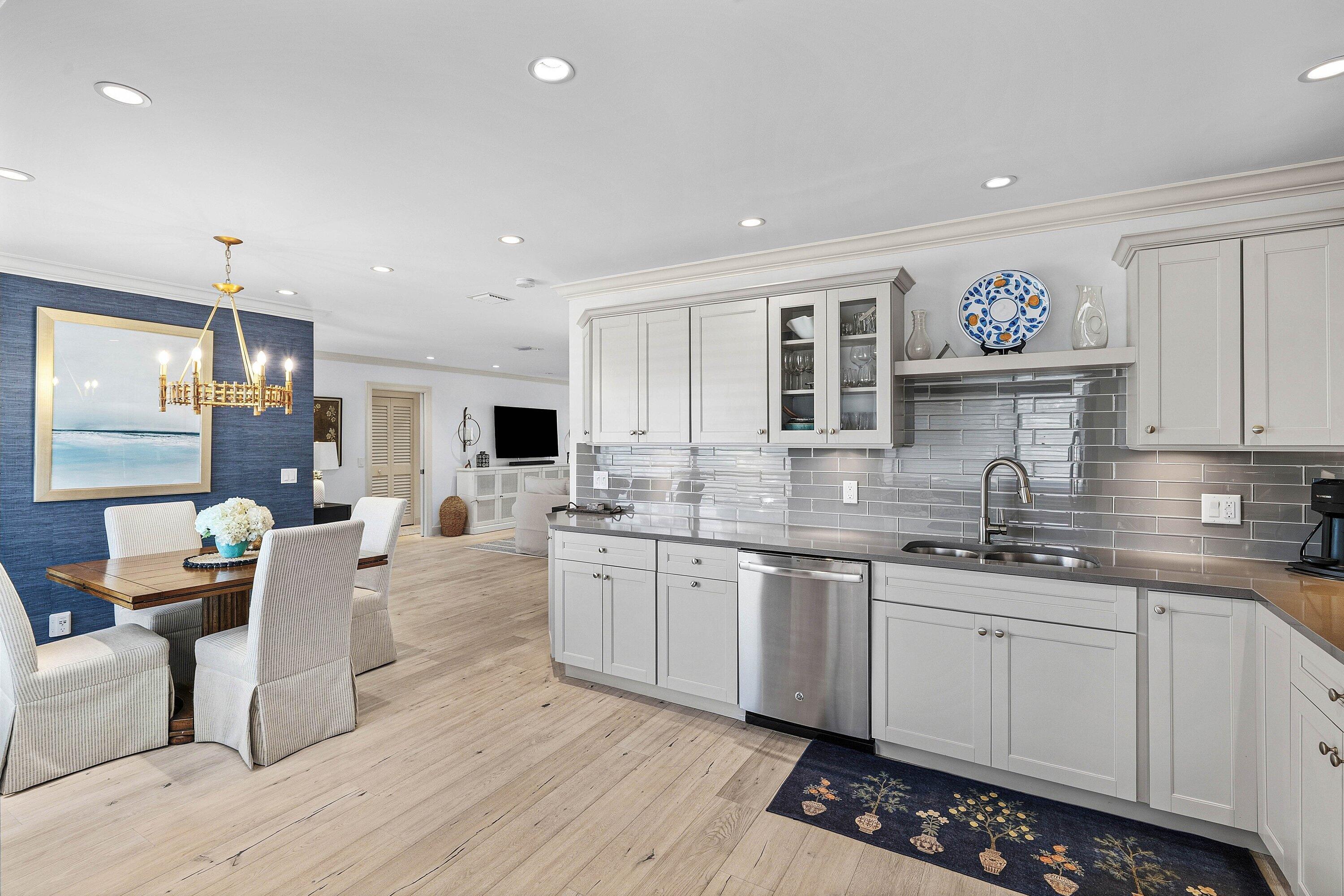 10181 Quail Covey Road Hibiscus N