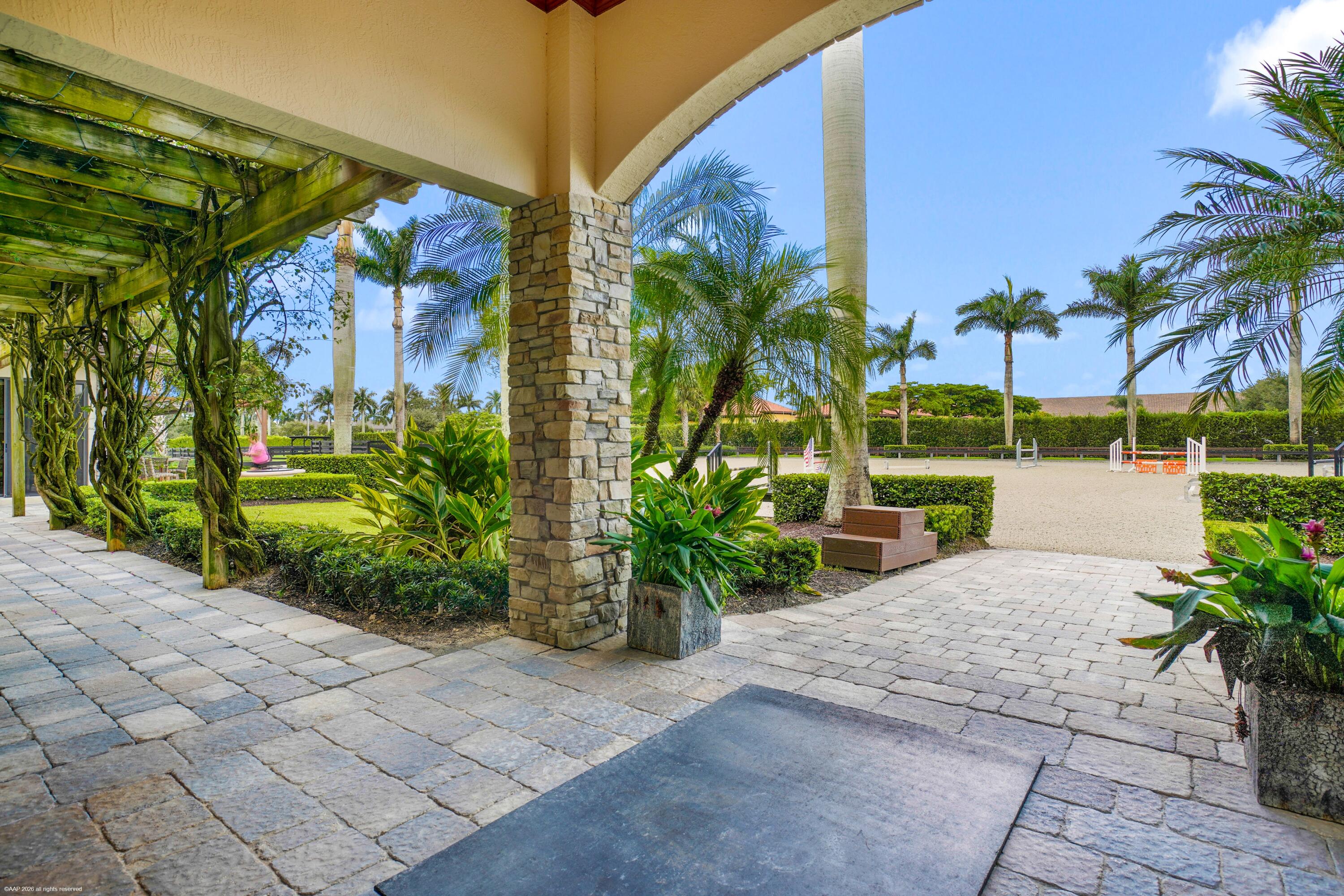 4600 GARDEN POINT Trail