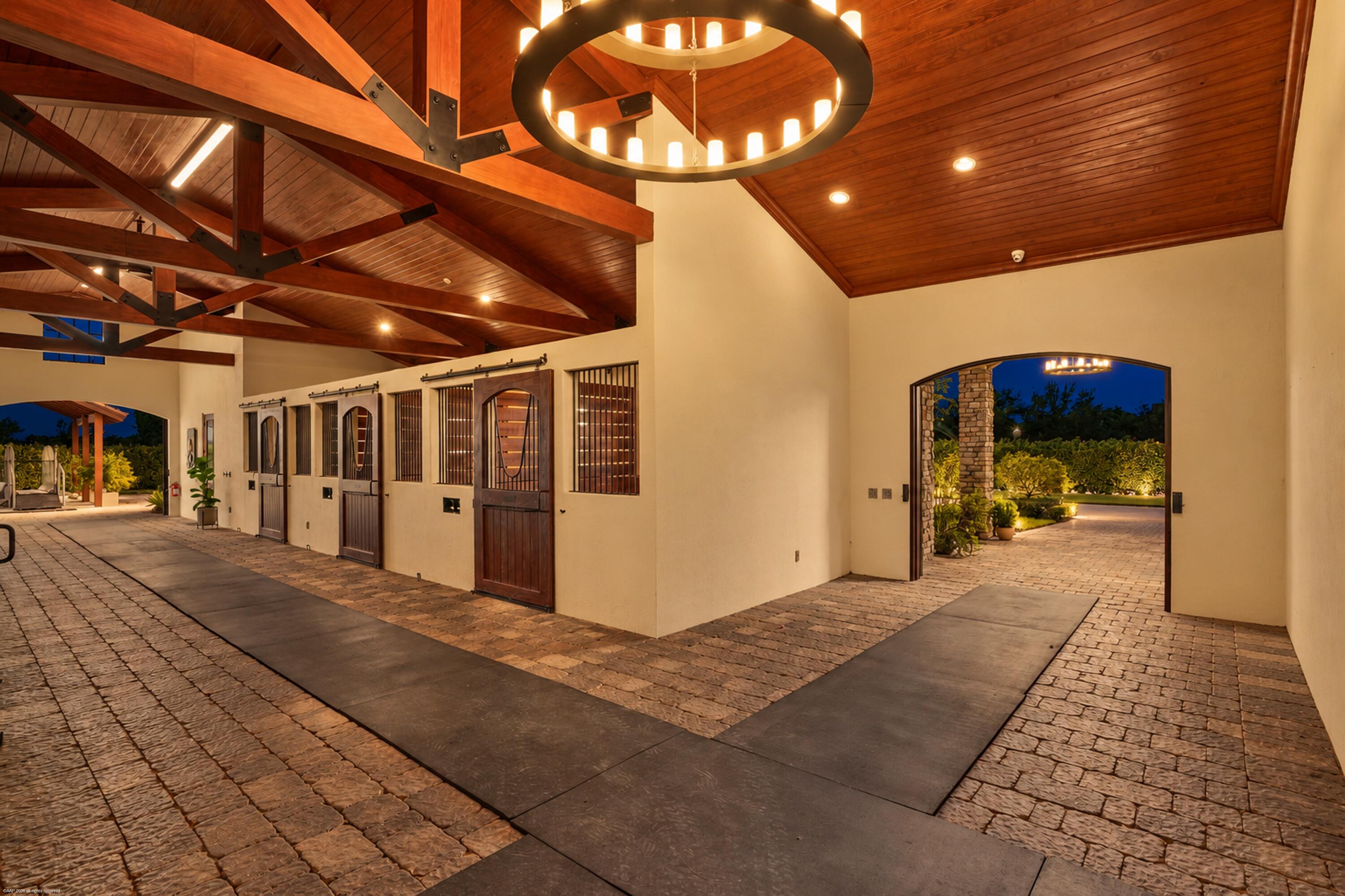 4600 GARDEN POINT Trail