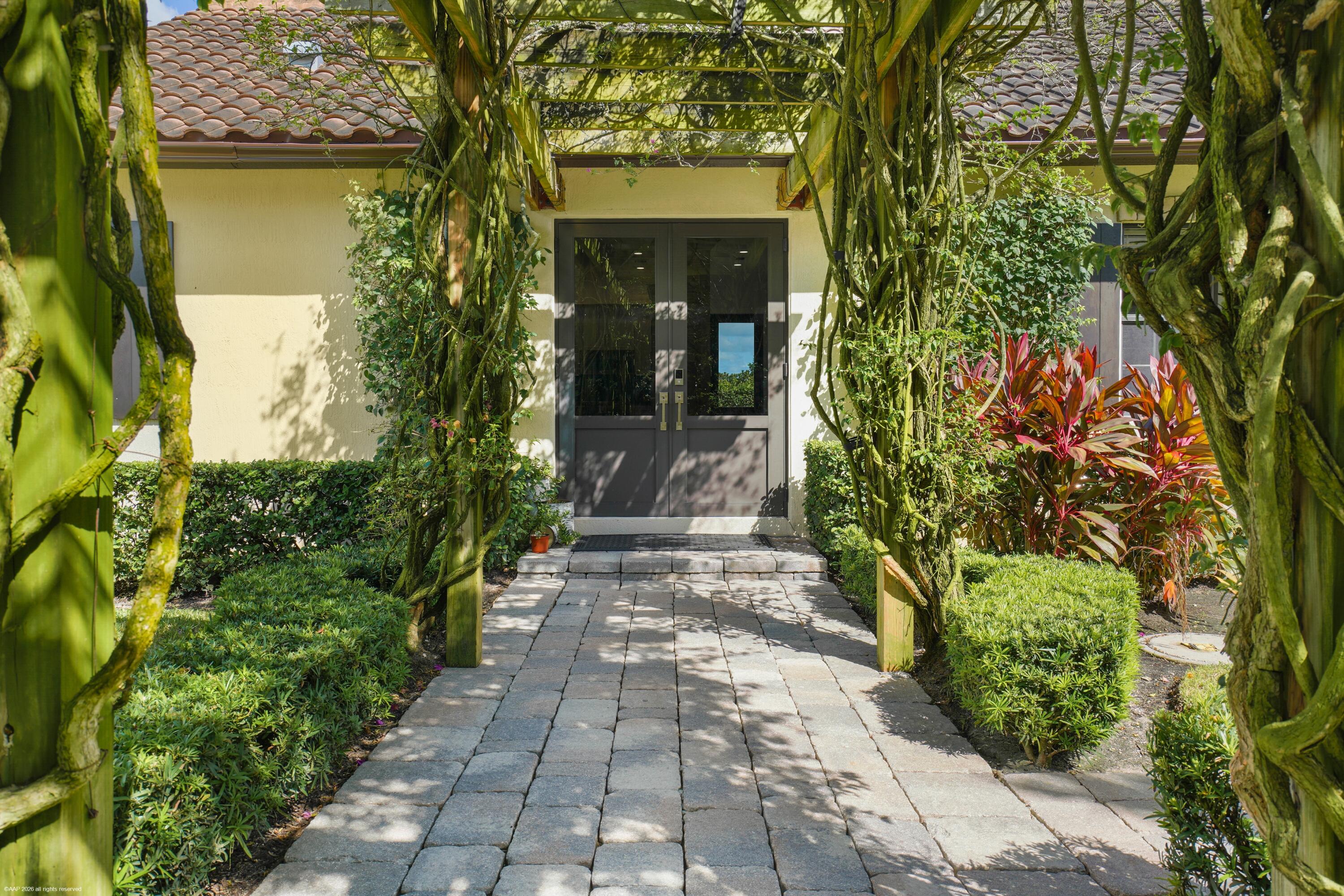 4600 GARDEN POINT Trail