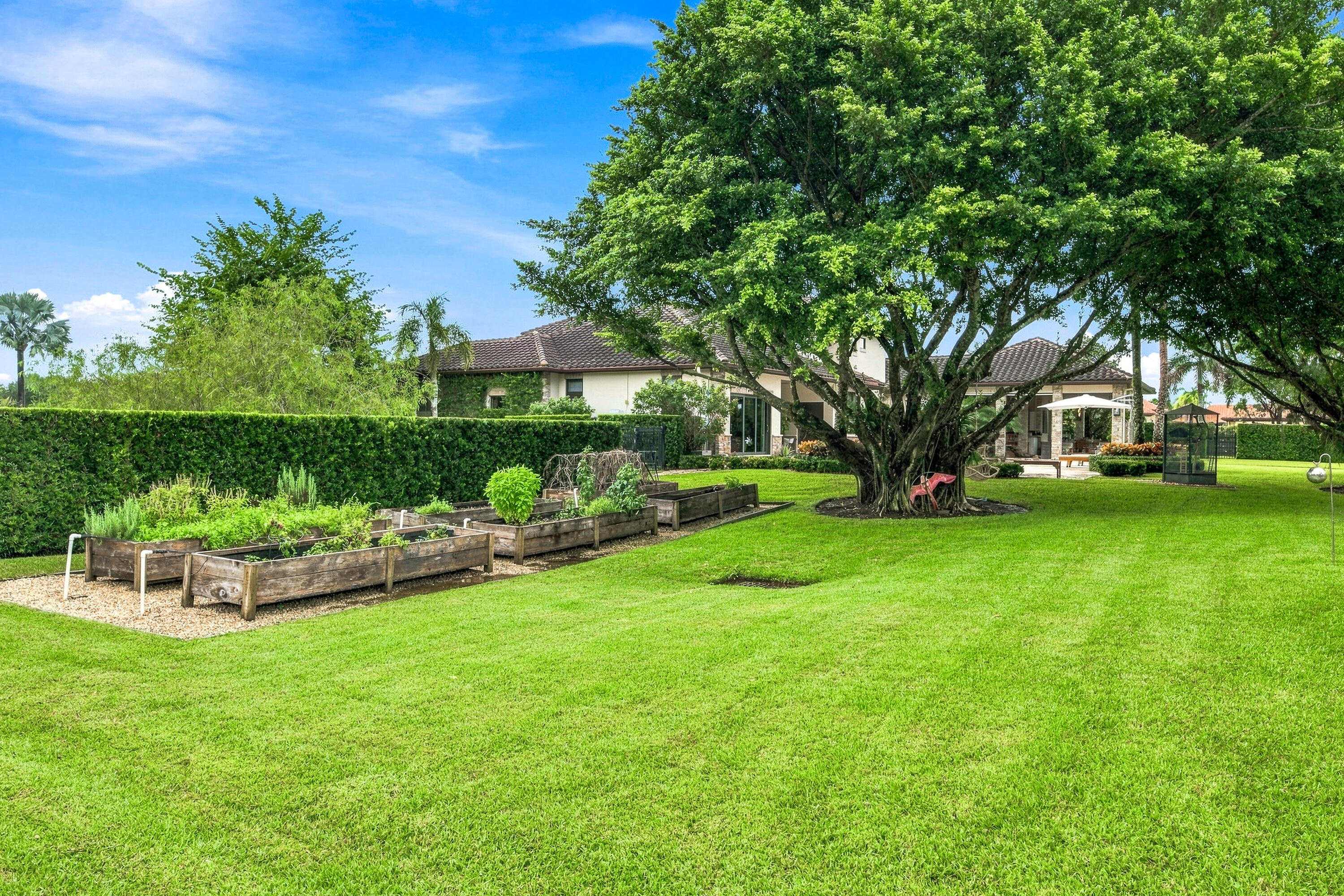 4600 GARDEN POINT Trail
