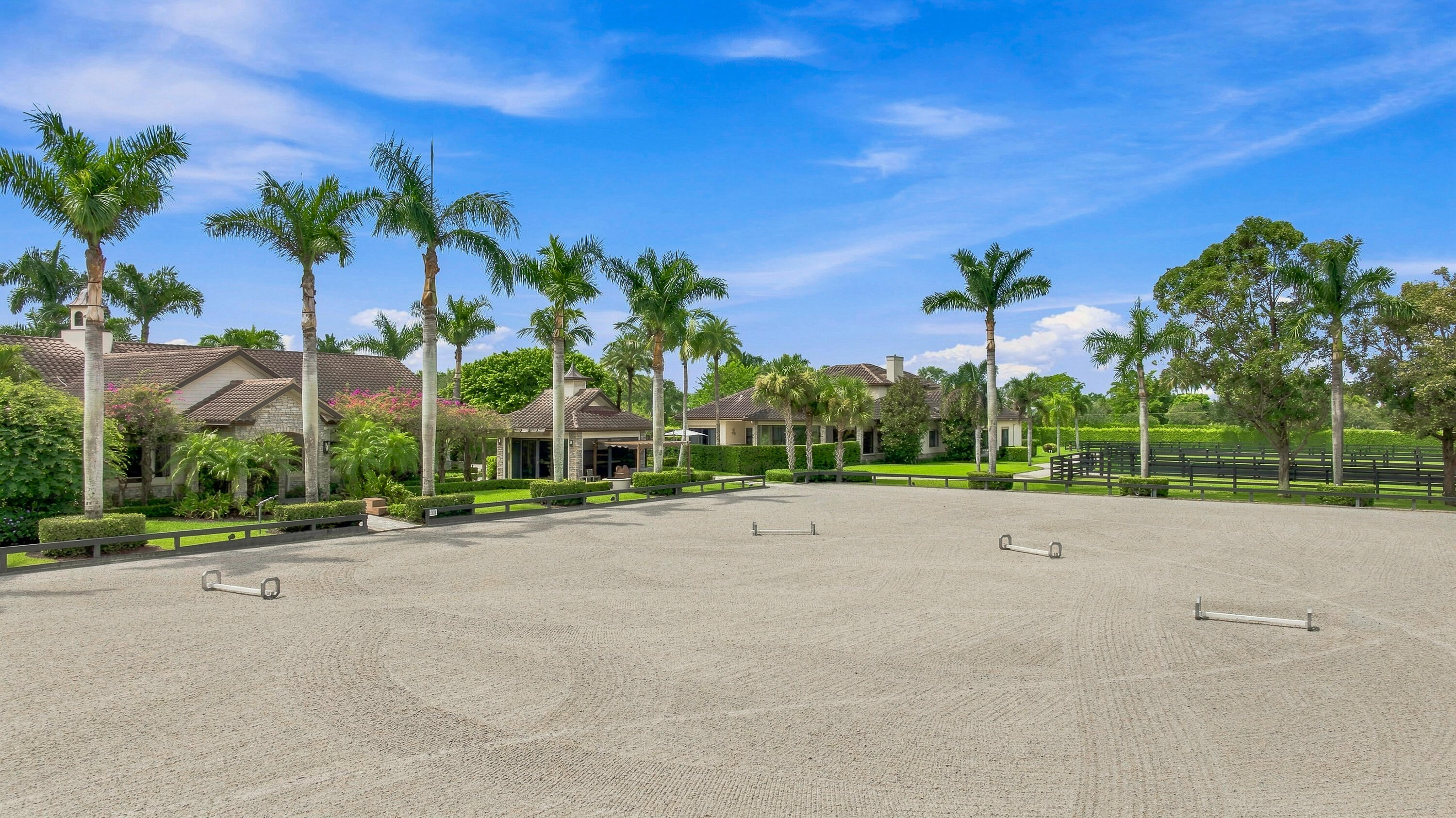 4600 GARDEN POINT Trail