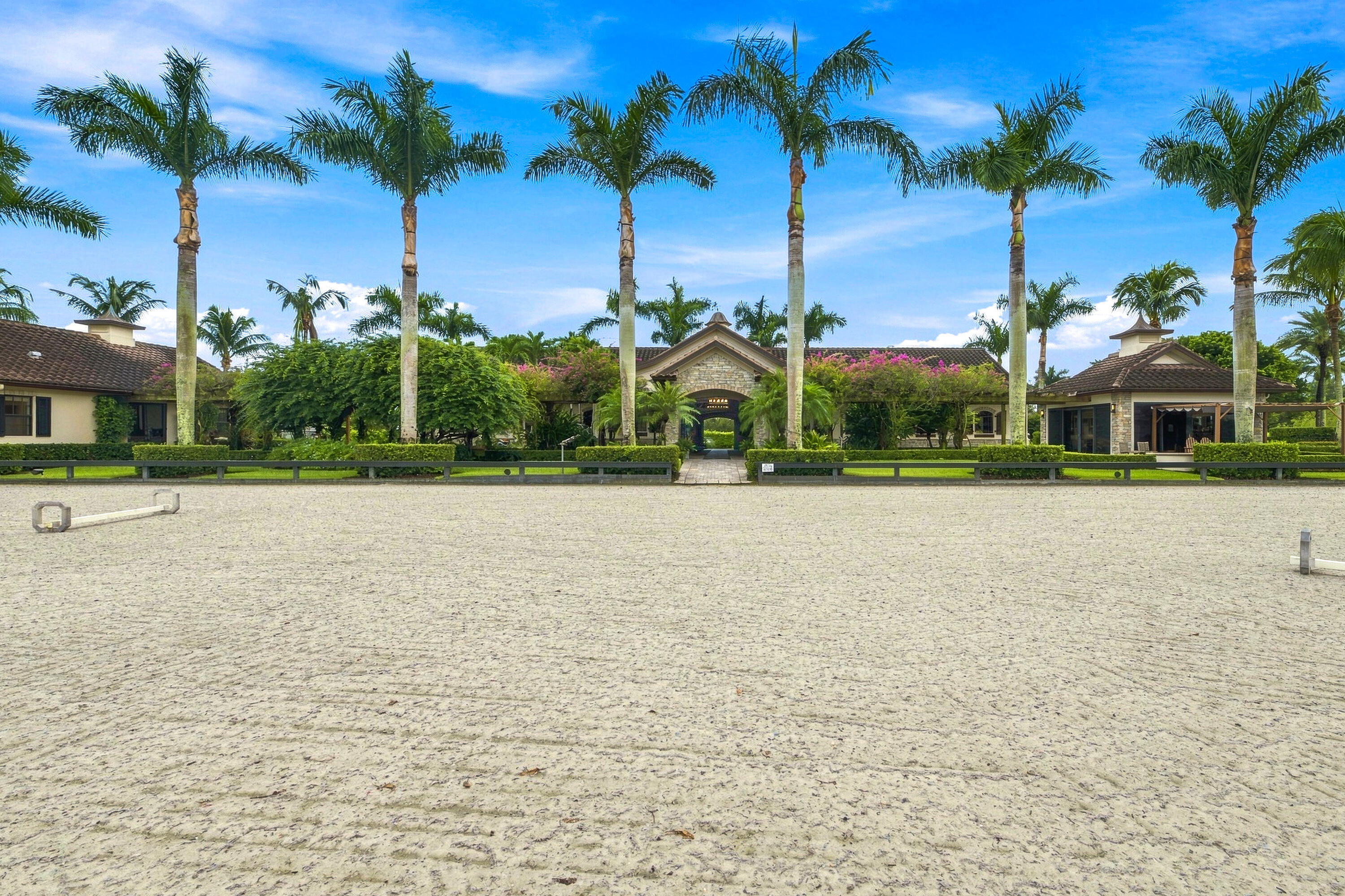 4600 GARDEN POINT Trail