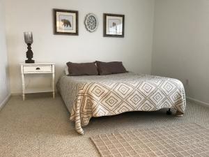 13522 Fountain View Boulevard Court 1