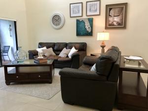 13522 Fountain View Boulevard Court 1