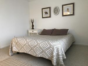 13522 Fountain View Boulevard Court 1