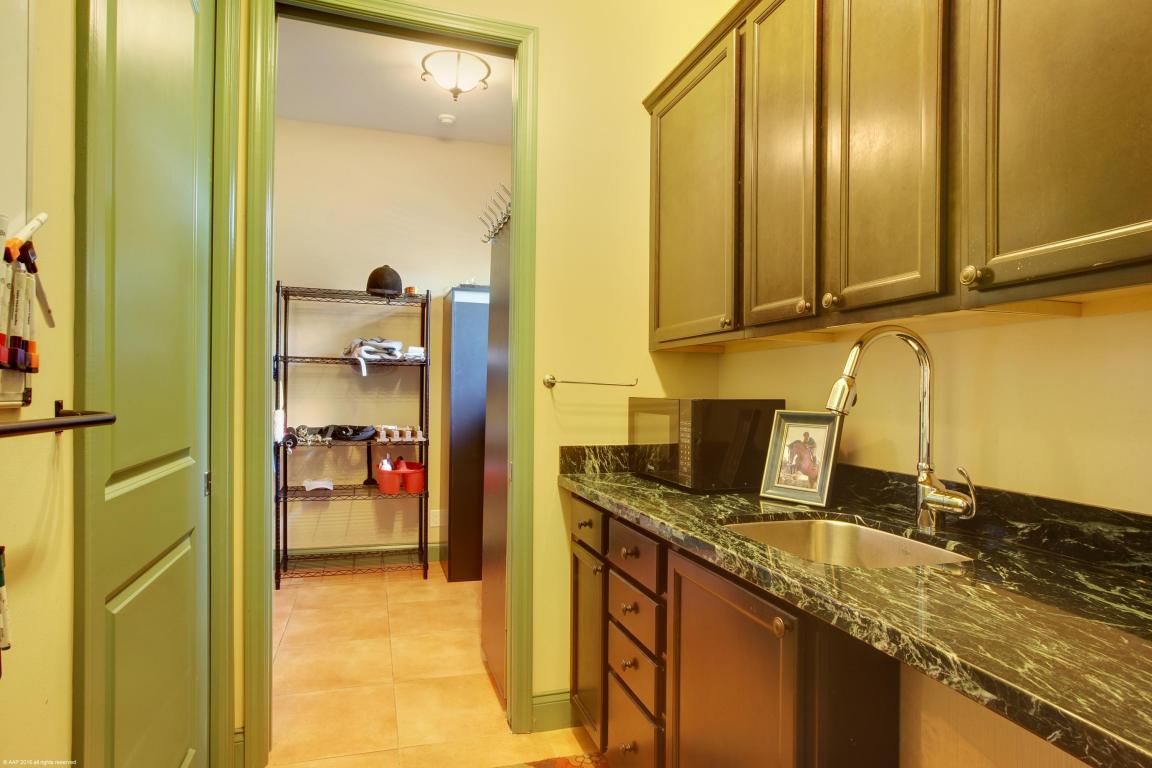 1761 Clydesdale Avenue