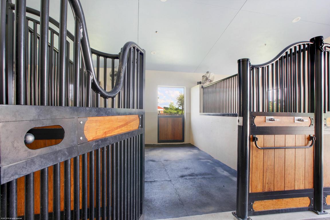 1761 Clydesdale Avenue