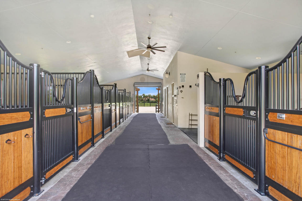 1761 Clydesdale Avenue