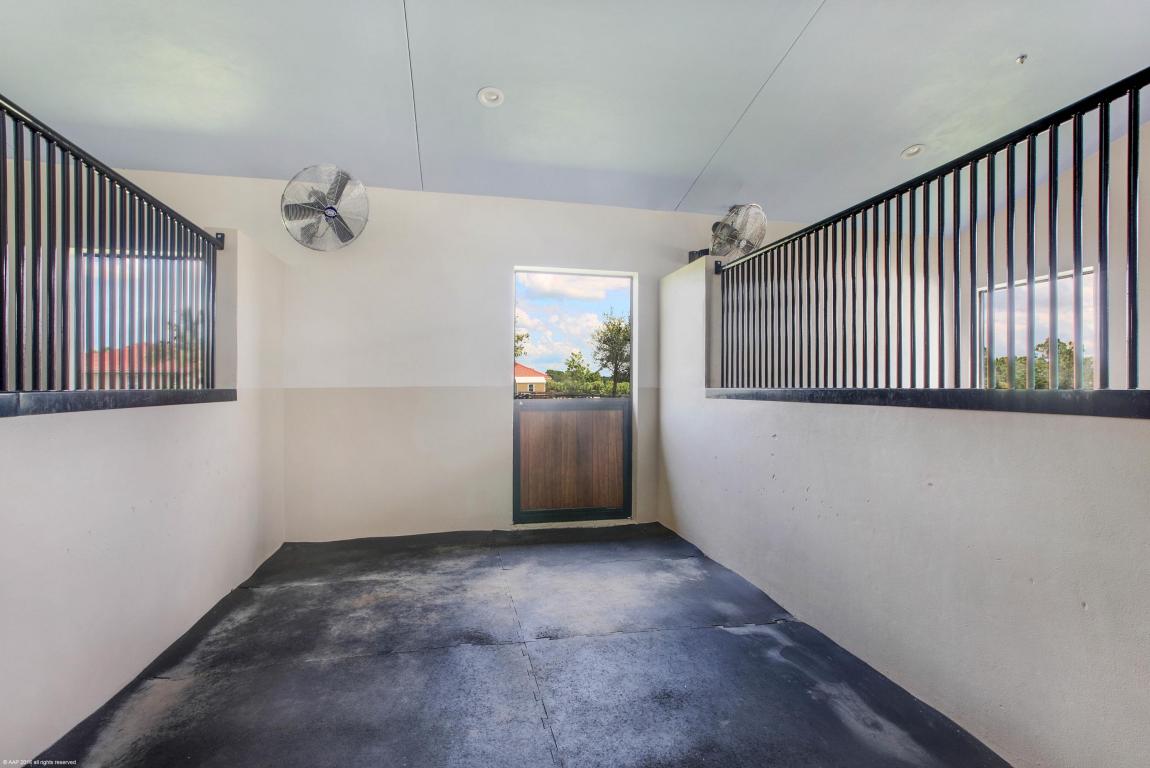 1761 Clydesdale Avenue