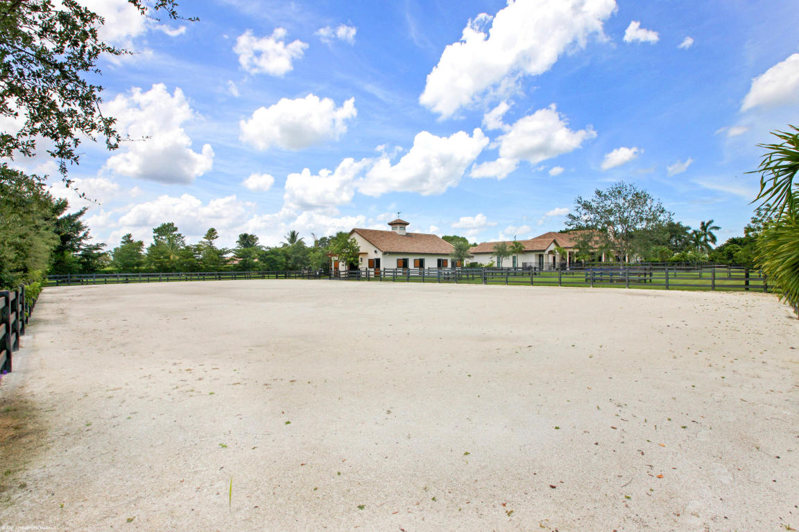 1761 Clydesdale Avenue