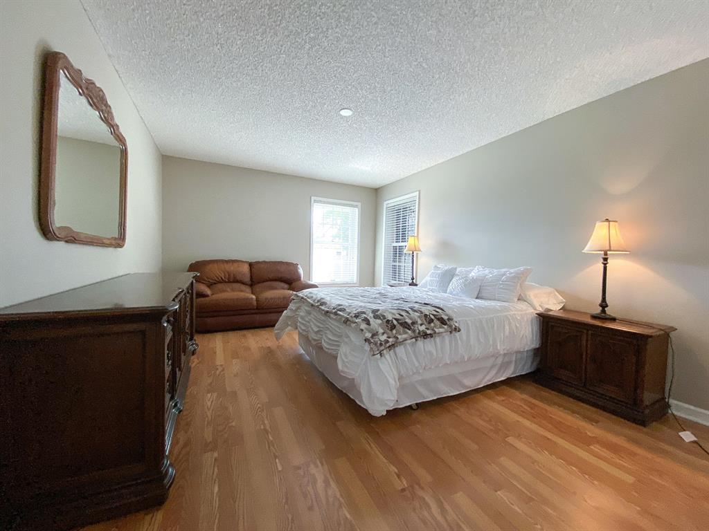 13763 Norwick Street