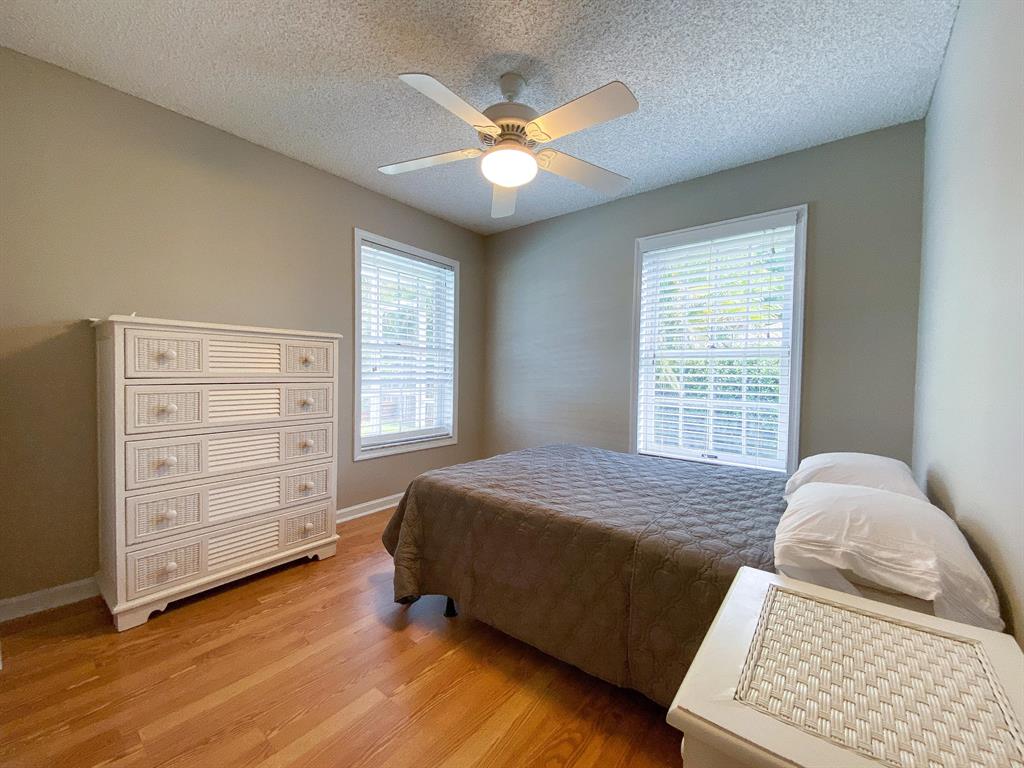 13763 Norwick Street