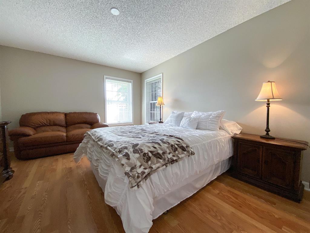 13763 Norwick Street