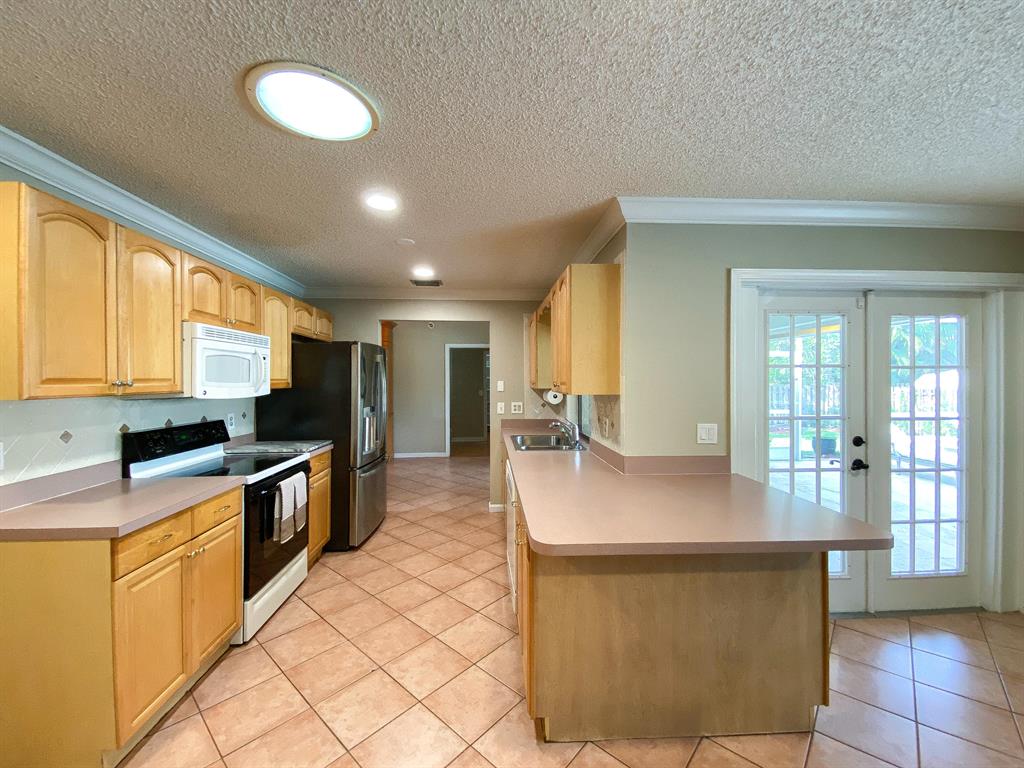 13763 Norwick Street