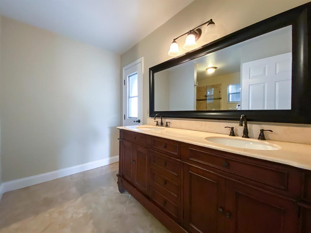 13763 Norwick Street