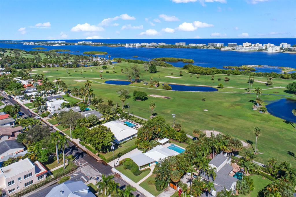 328 N Lakeside Drive