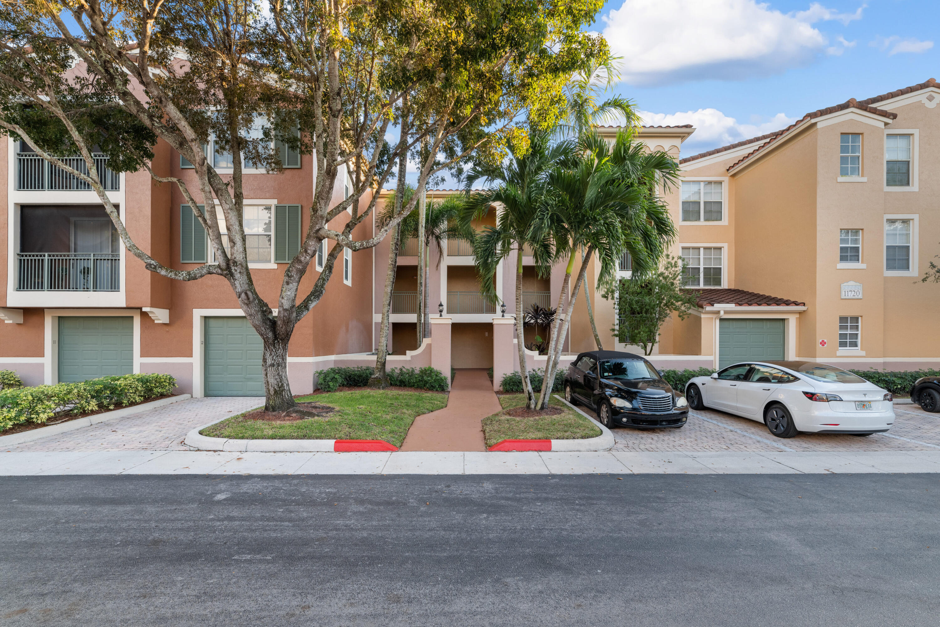 11720 St. Andrews Place #204