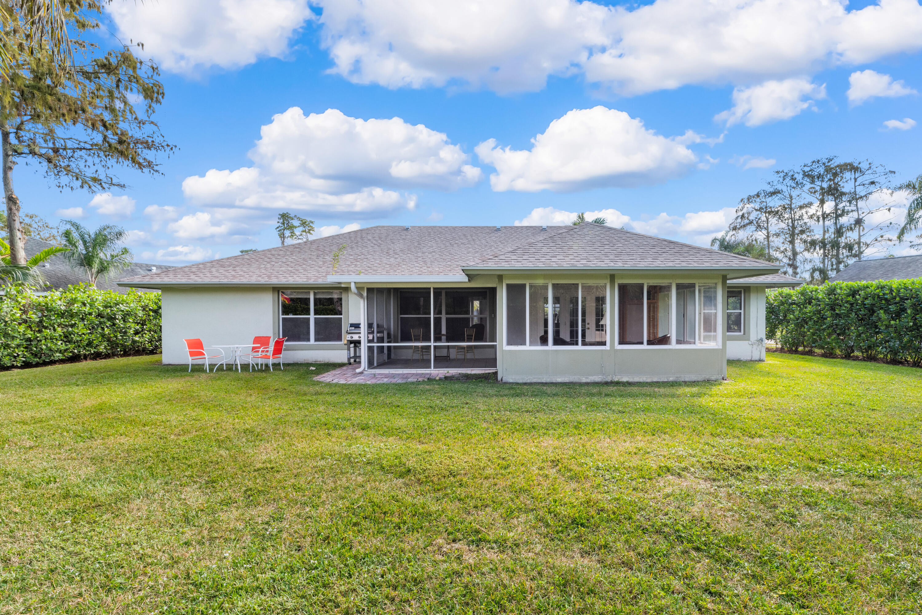 1094 Raintree Lane