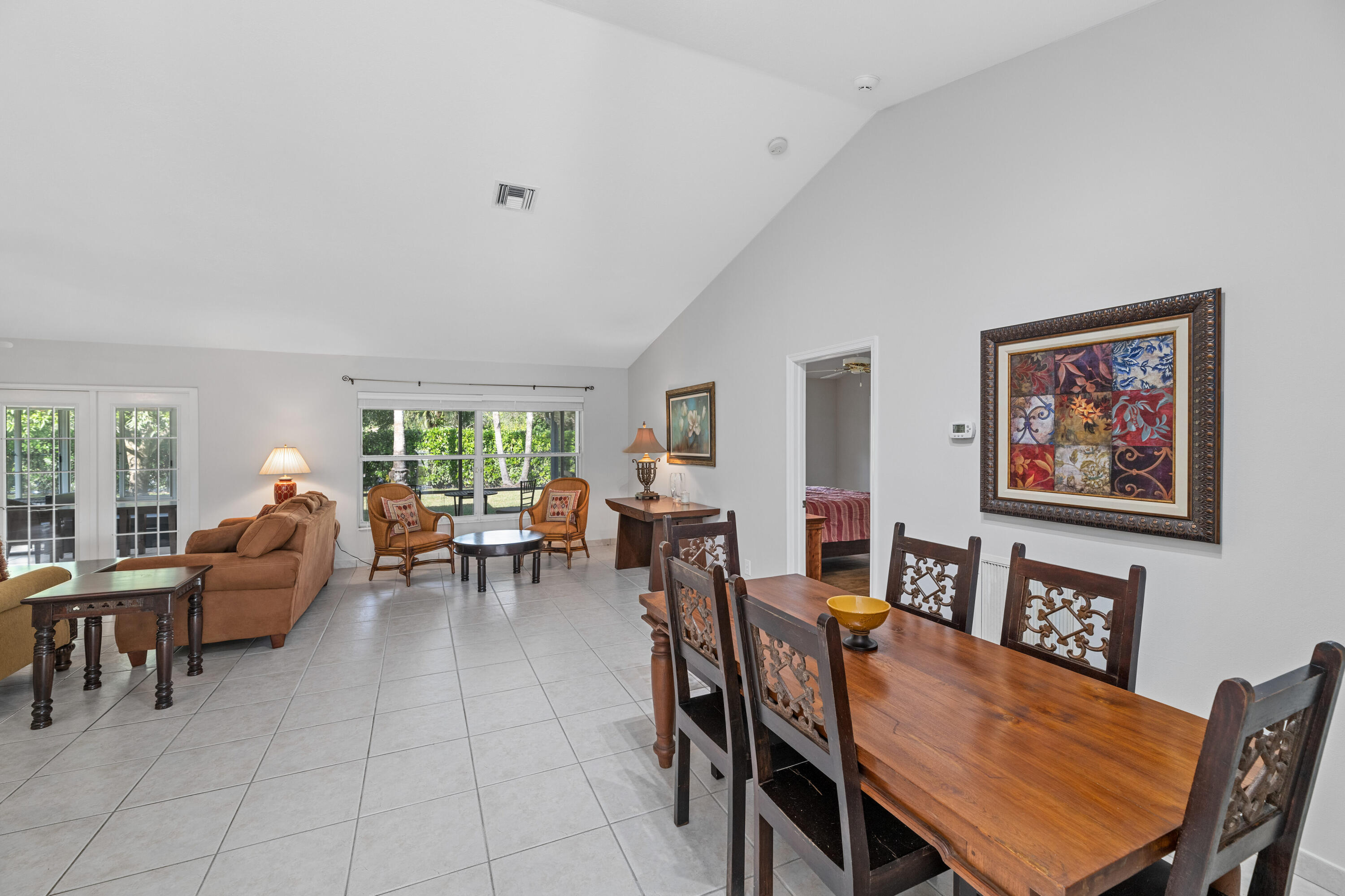 1094 Raintree Lane