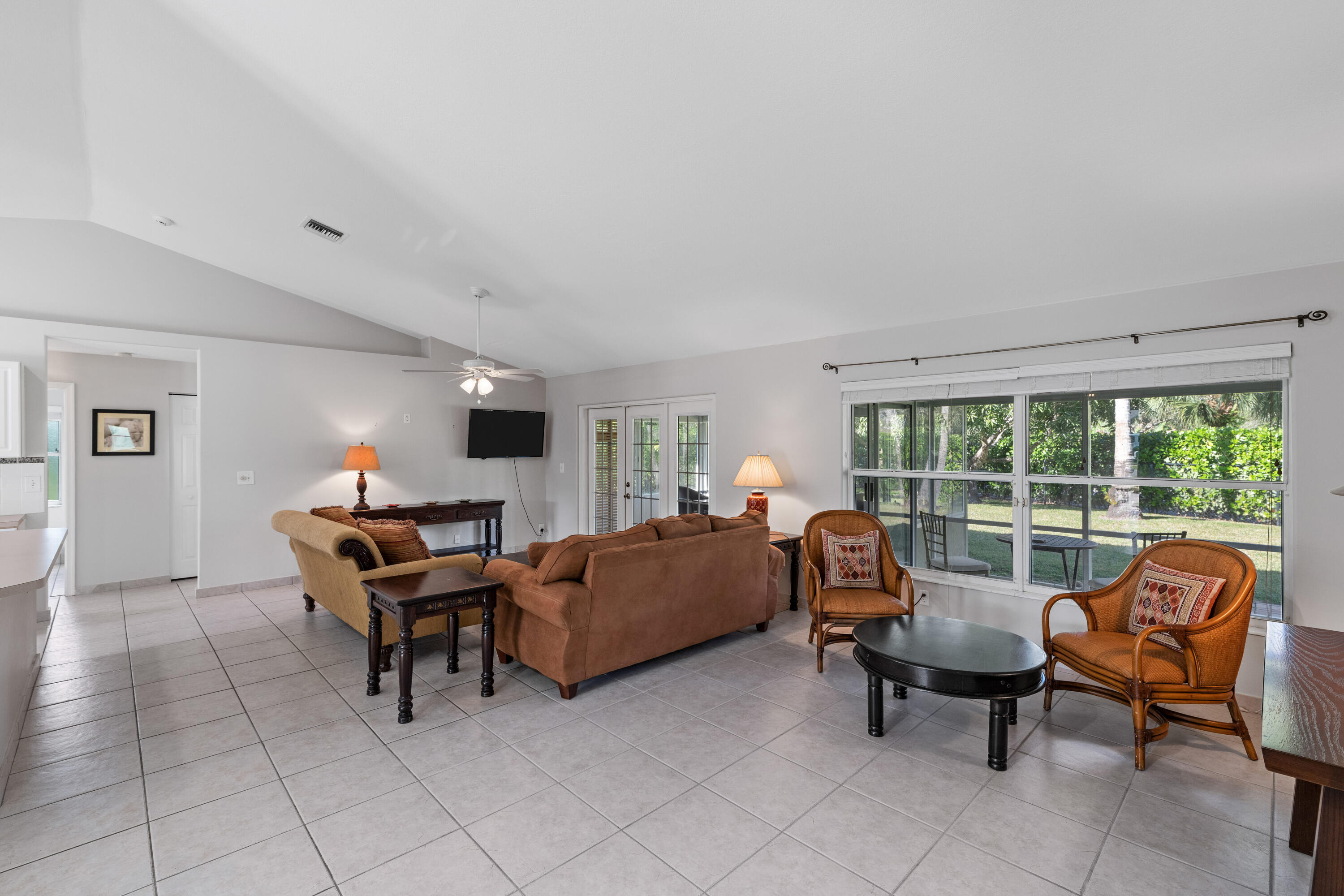 1094 Raintree Lane
