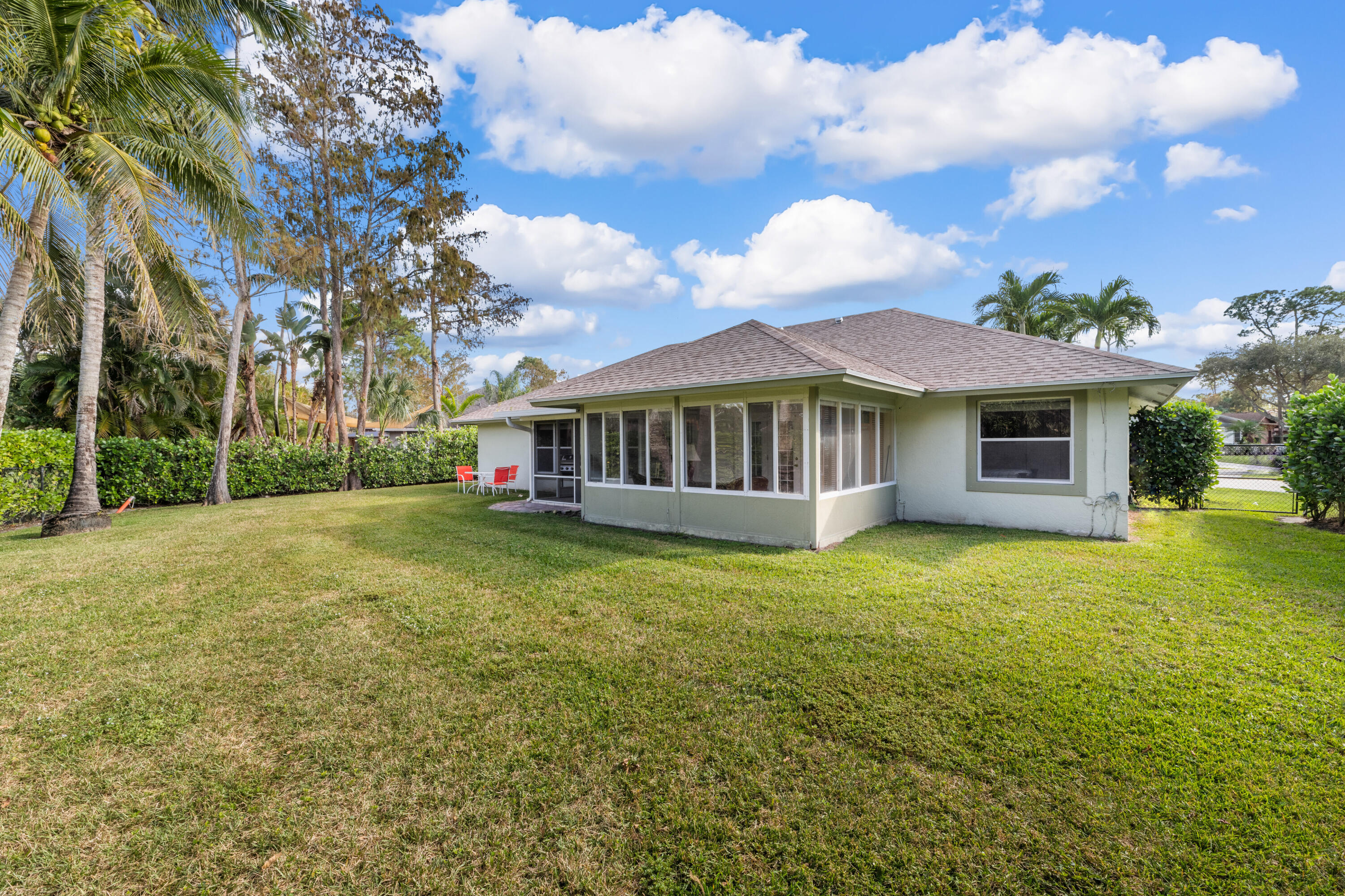 1094 Raintree Lane
