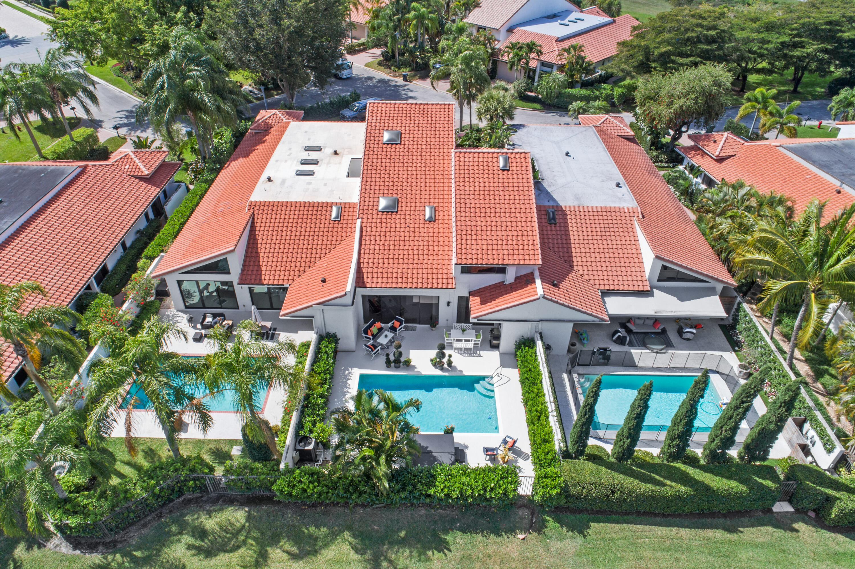 2560 Sheltingham Drive