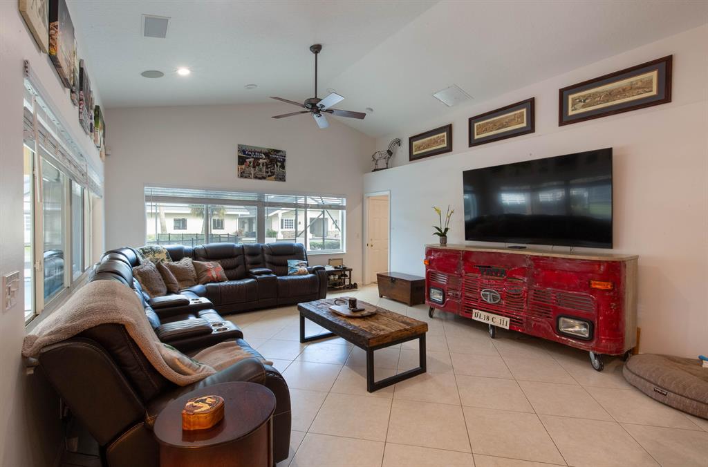 1464 Stallion Drive