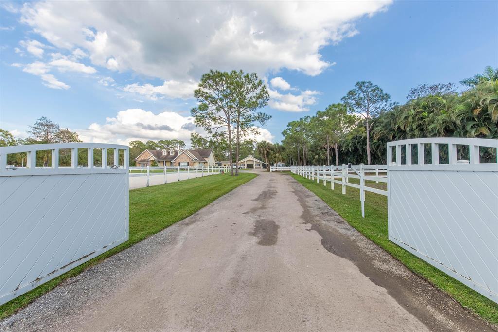 1464 Stallion Drive