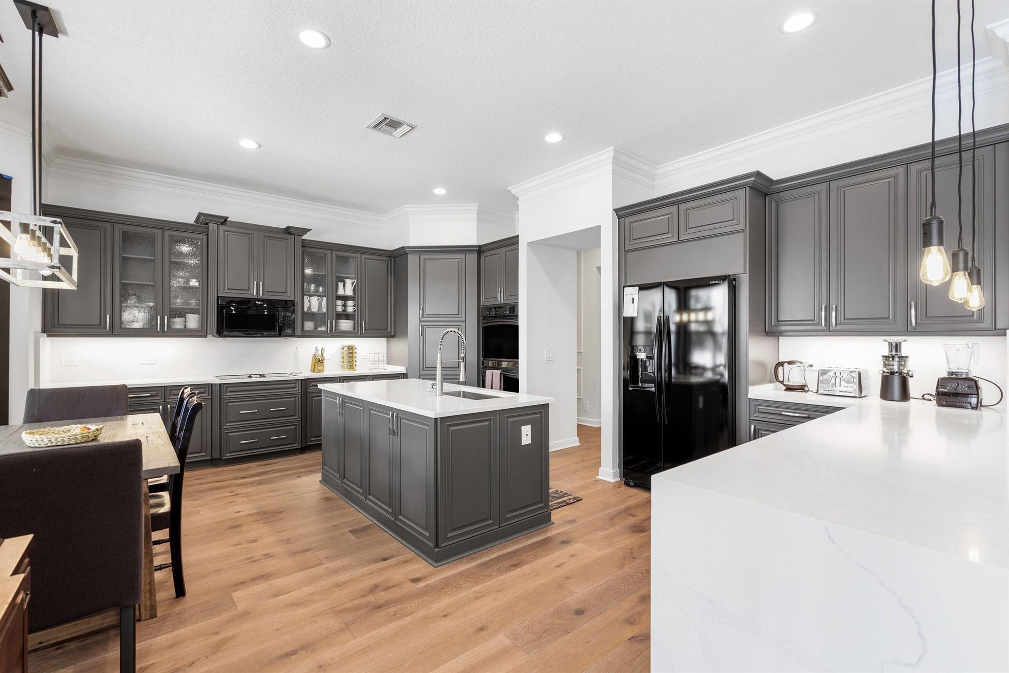 11695 Sunrise View Lane
