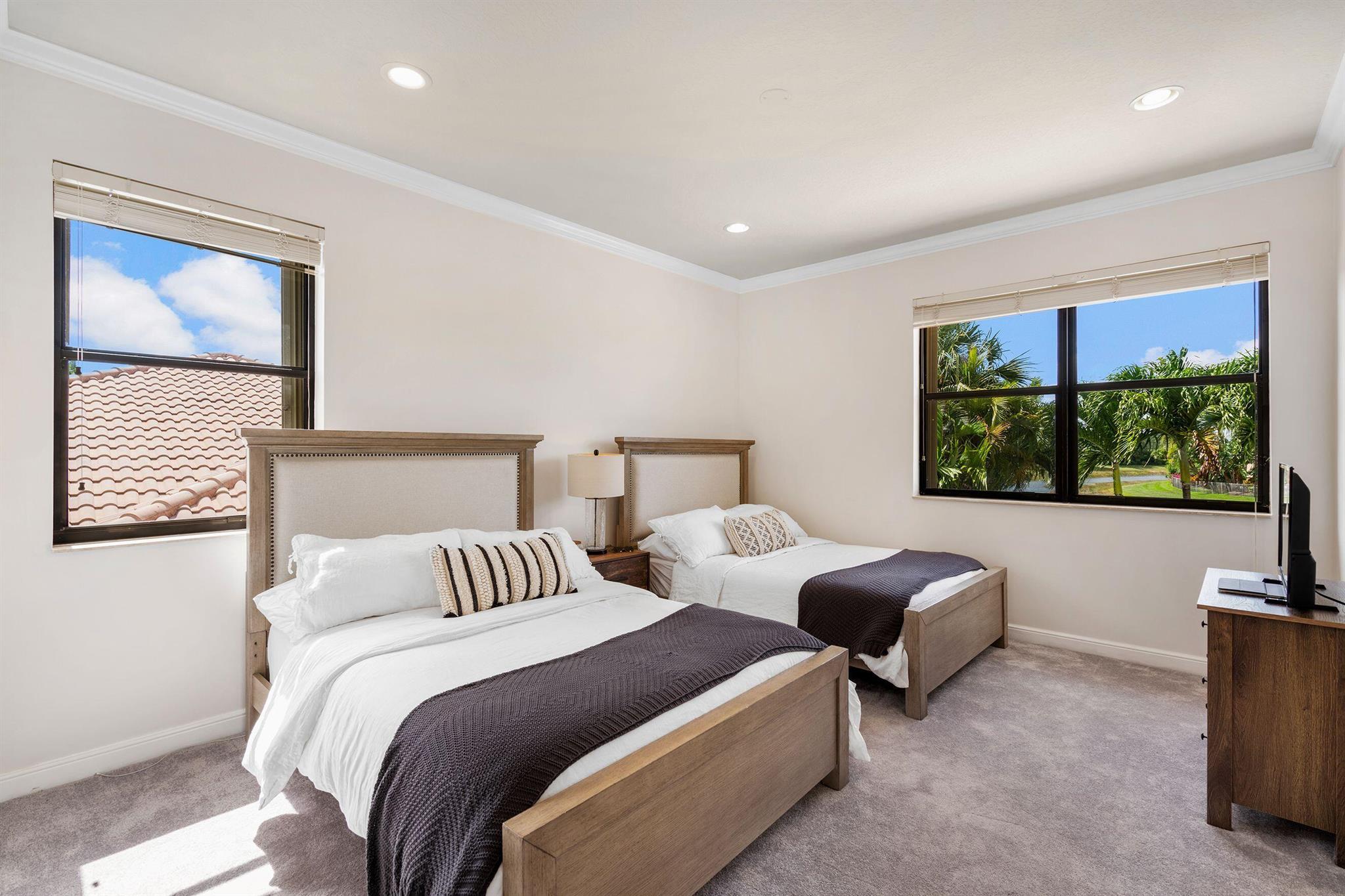 11695 Sunrise View Lane