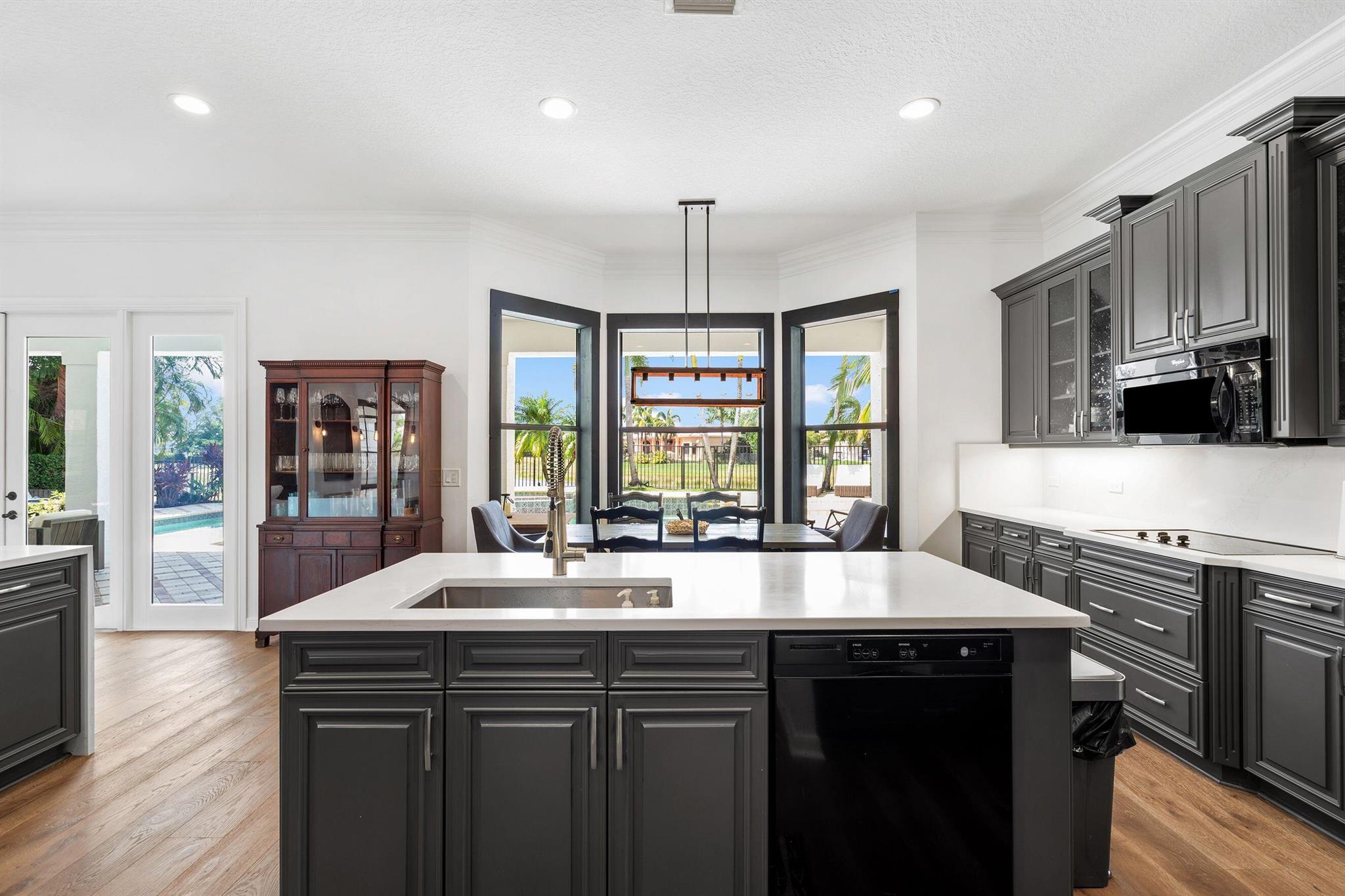 11695 Sunrise View Lane