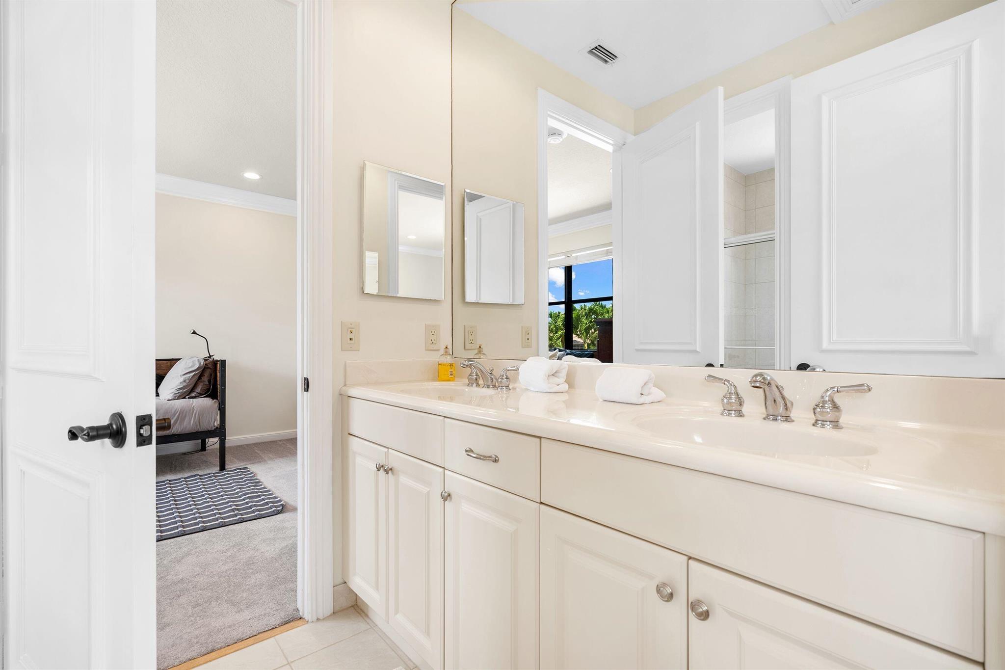 11695 Sunrise View Lane