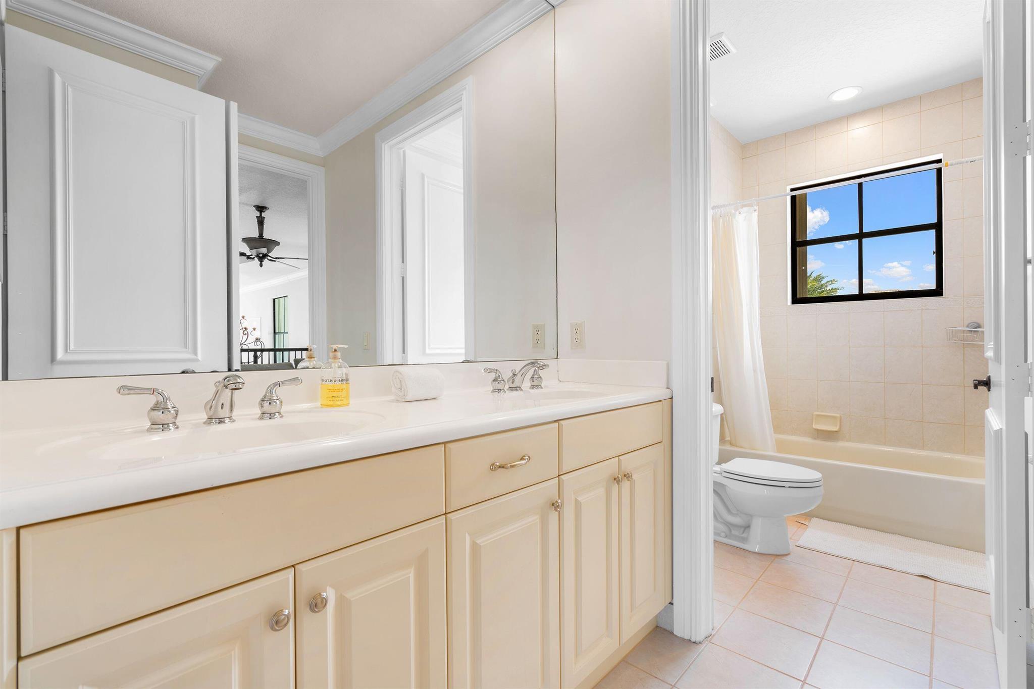 11695 Sunrise View Lane