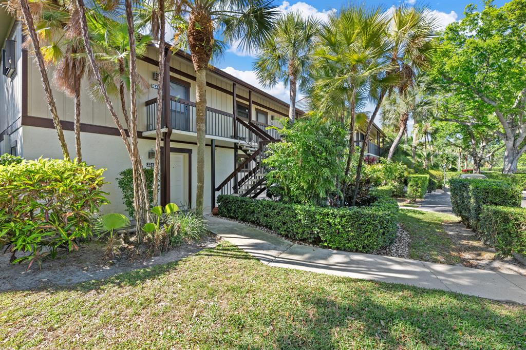 13334 Polo Club Road 224/225